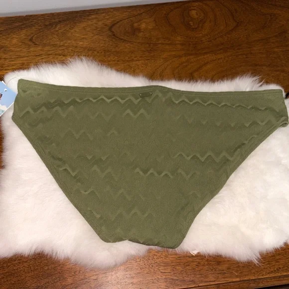 Roxy Olive Green 2 Piece Swimsuit 🩱 - Picture 9 of 12